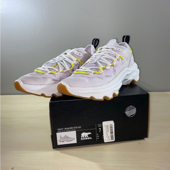 Sorel Kinetic Breakthru Tech Lace Women's Shoes - White and Yellow Size 7 - Picture 2 of 11
